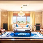 Villa Mansión Con Jacuzzi A 40 Grados, Gran Piscina Y Pádel *