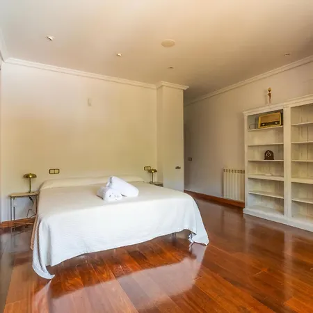 Mansion Con Jacuzzi A 40 Grados, Gran Piscina Y Padel El Tiemblo