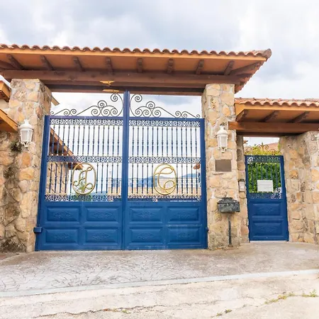 Villa Mansión Con Jacuzzi A 40 Grados, Gran Piscina Y Pádel El Tiemblo
