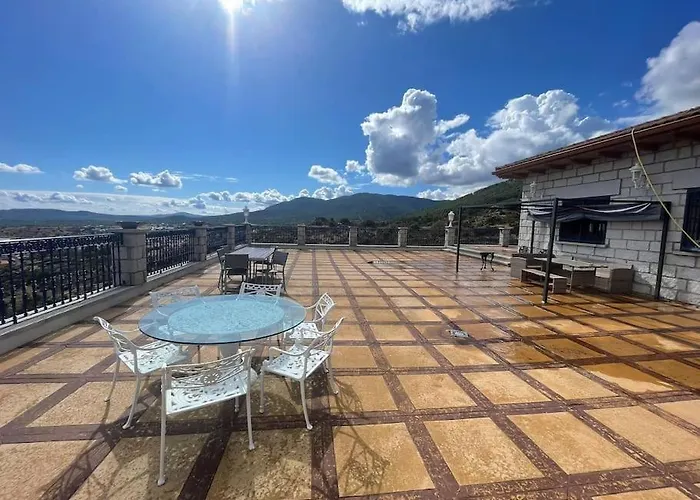 Mansión Con Jacuzzi A 40 Grados, Gran Piscina Y Pádel Villa El Tiemblo