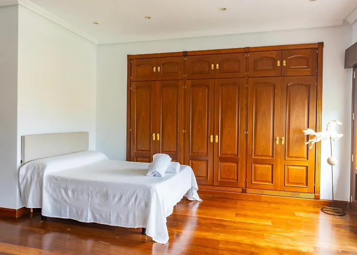 Mansion Con Jacuzzi A 40 Grados, Gran Piscina Y Padel 엘 티엠블로