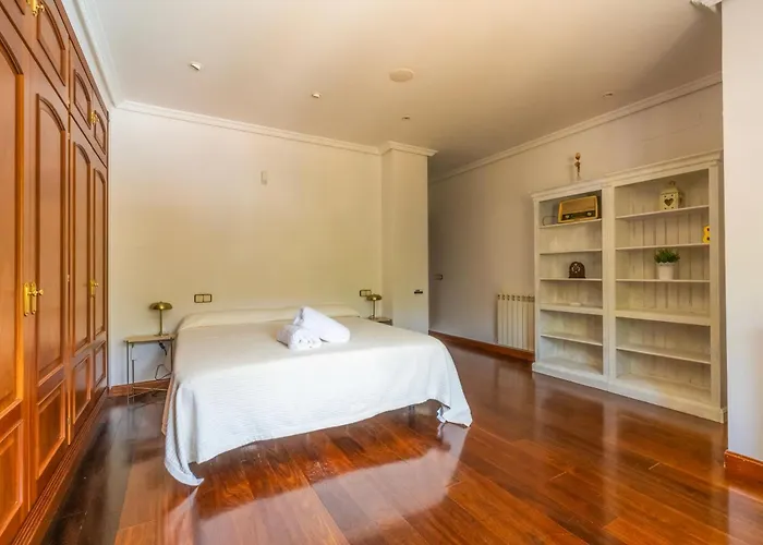 Mansion Con Jacuzzi A 40 Grados, Gran Piscina Y Padel 엘 티엠블로