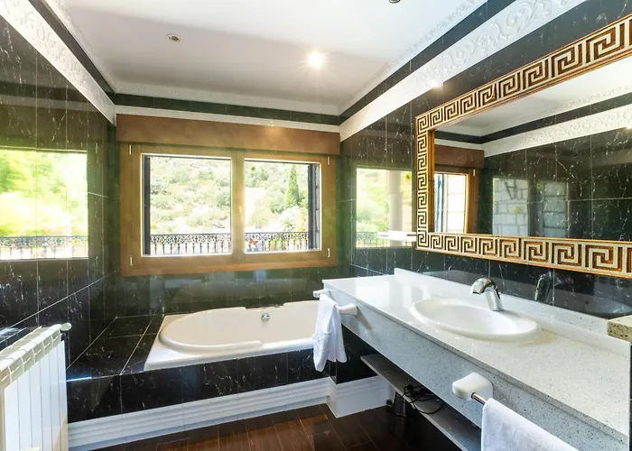 Villa Mansión Con Jacuzzi A 40 Grados, Gran Piscina Y Pádel