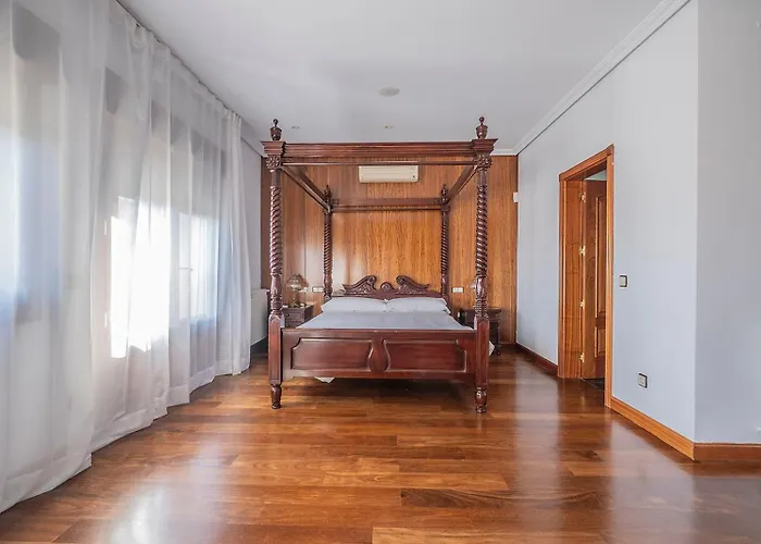 Mansion Con Jacuzzi A 40 Grados, Gran Piscina Y Padel