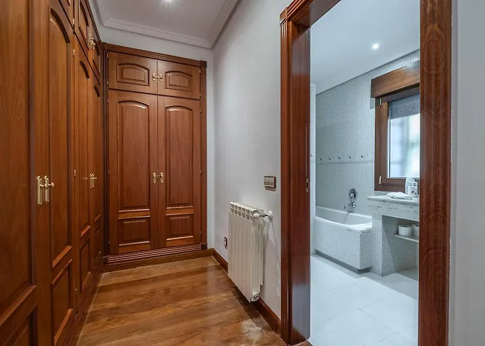 Mansion Con Jacuzzi A 40 Grados, Gran Piscina Y Padel 빌라 엘 티엠블로